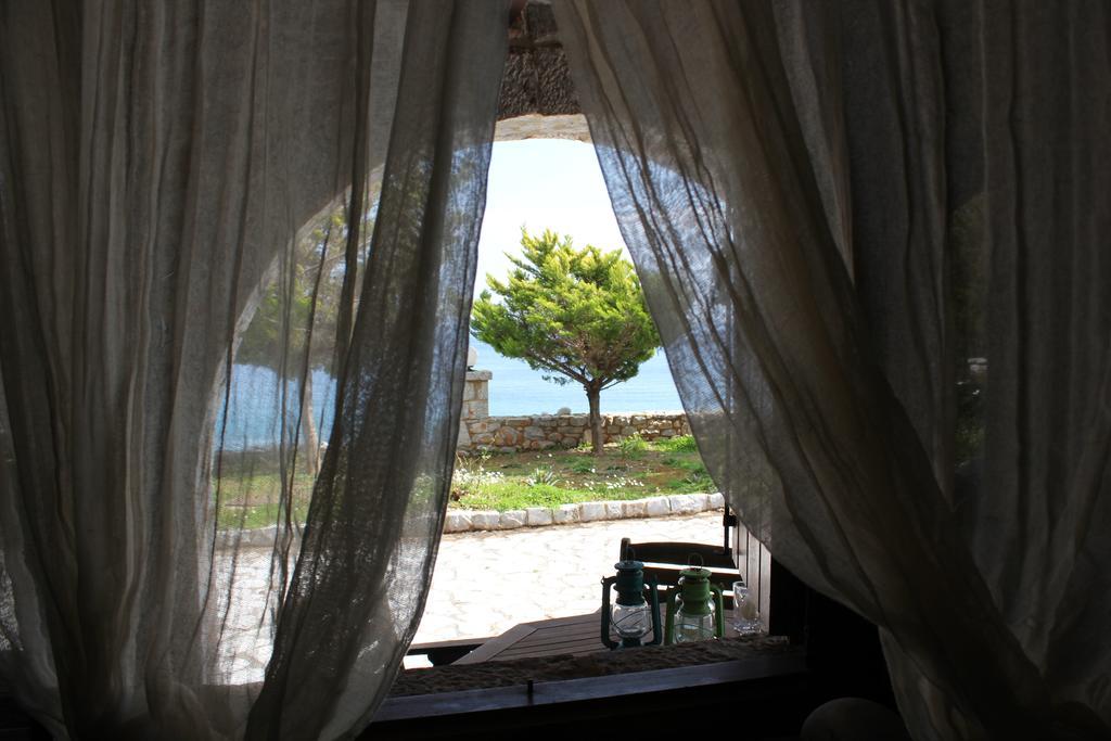 Lalloudes Seaside Accommodation Exo Nimfion Room photo