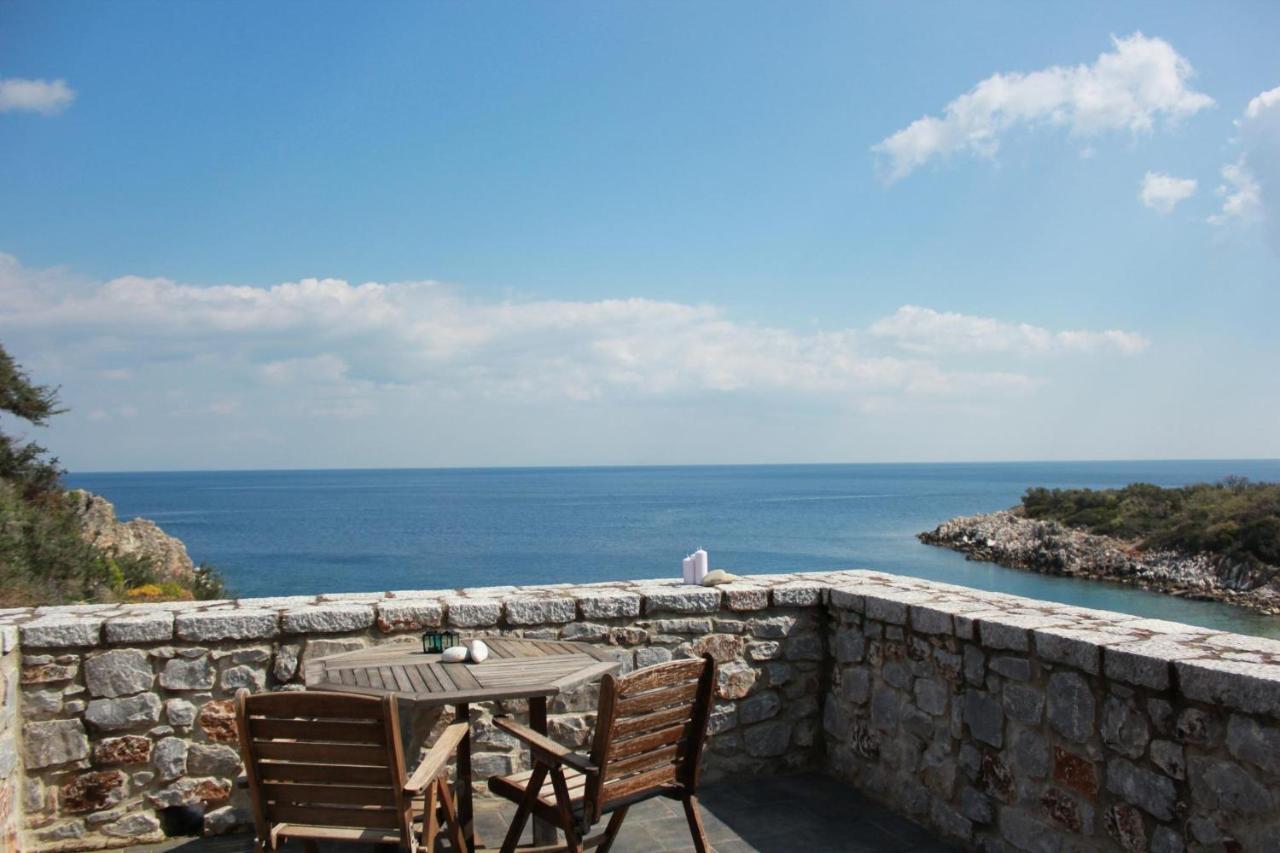 Lalloudes Seaside Accommodation Exo Nimfion Exterior photo